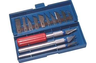 SET DI COLTELLI PER MODELLISMO 16X