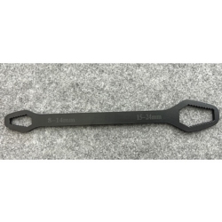 UNIVERSAL WRENCH 